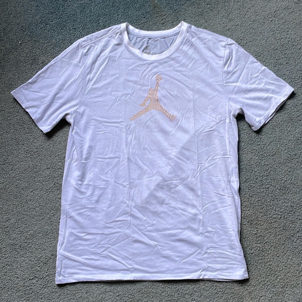 Nike Air Jordan Vintage T-Shirt Size Large Poly-cotton Whitish-blue early 2000s
